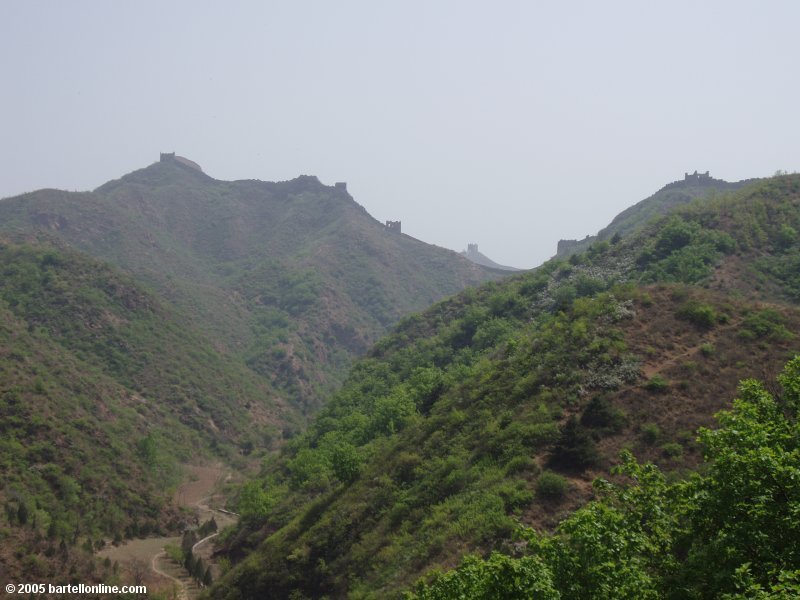 First view of the Great Wall of China from the cable car