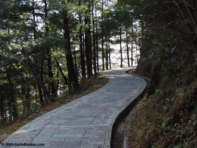 A section of the "Cloudy Tourist Road" walking path in the Cangshan mountains above Dali, Yunnan, China
