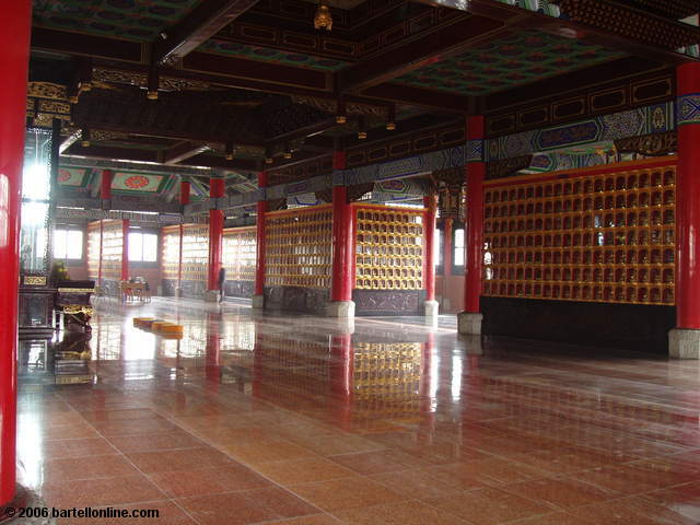 Cases holding arhats in the Hall of 500 Arhats at Wenshu monastery in Chengdu, Sichuan, China